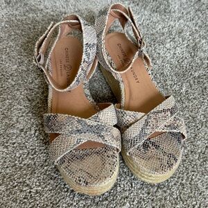 Chinese Laundry Sandals